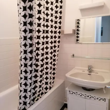 Iris, Saint Antoine, Orcival, Entre Sancy Et Volcans D'auvergne